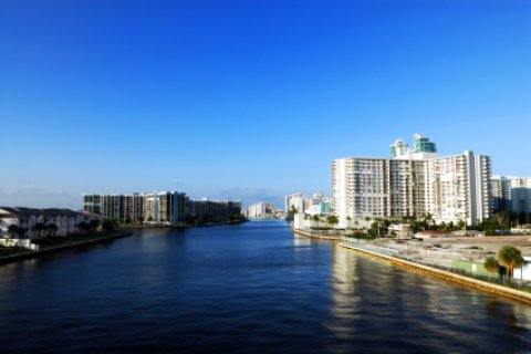 hallandale beach florida skyline